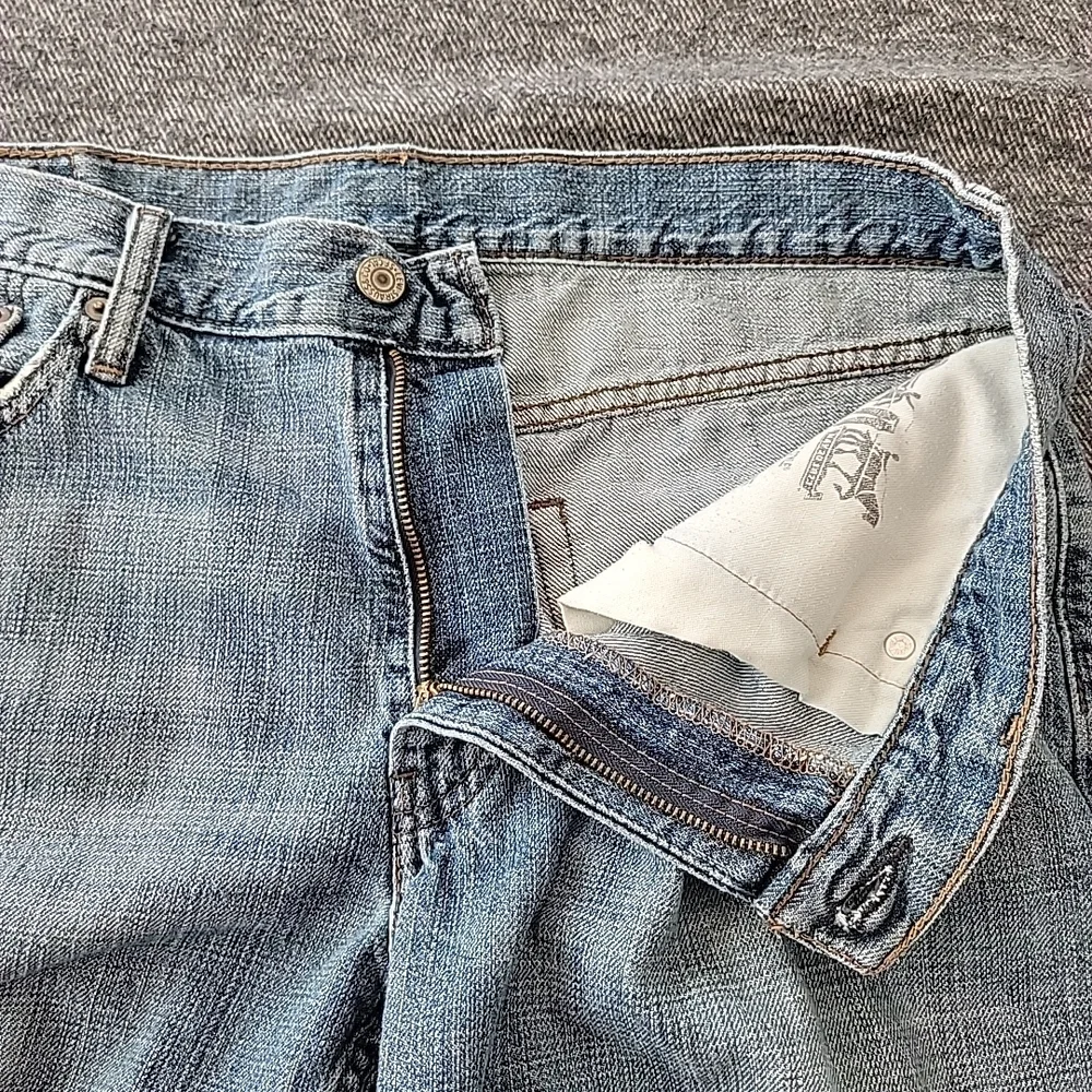 Levis 514 Jeans Men's 35x30 (35x26) Blue Classic Straight‎ Leg Light Wash Denim